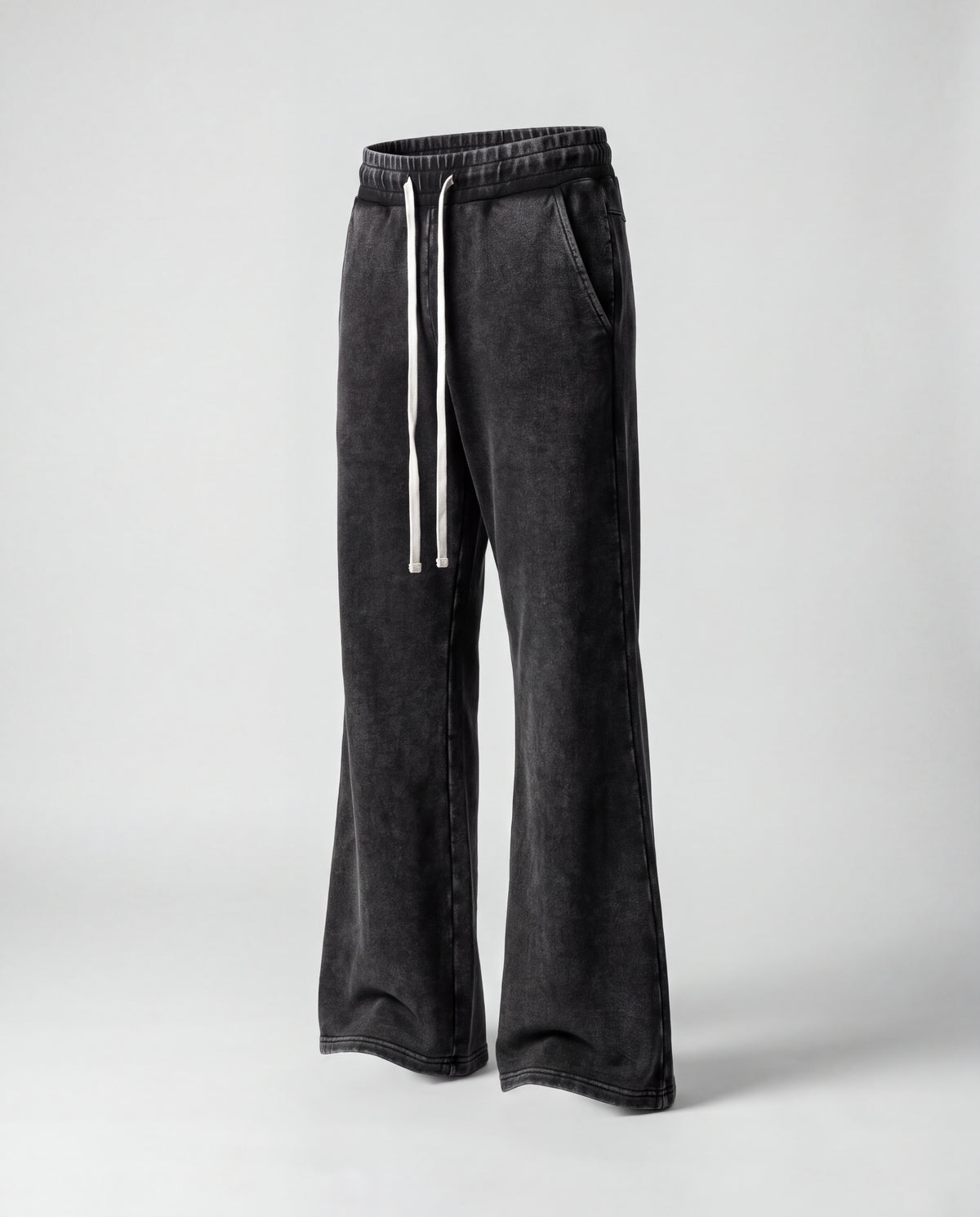 Women’s Mineral Wash Flared Leg Sweatpants