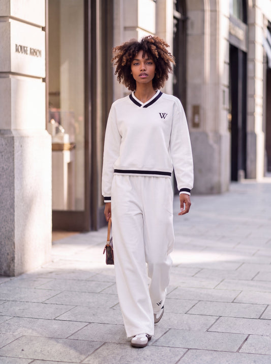 V-Neck Contrast Collar Boxy Sweatshirt
