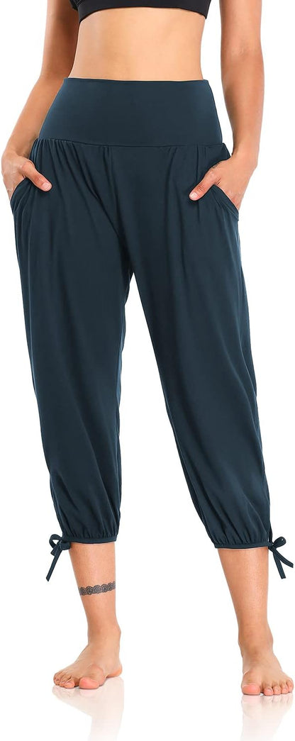Elevate Your Comfort: Womens Capri Yoga Pants - Loose Fit Workout Joggers with Handy Pockets