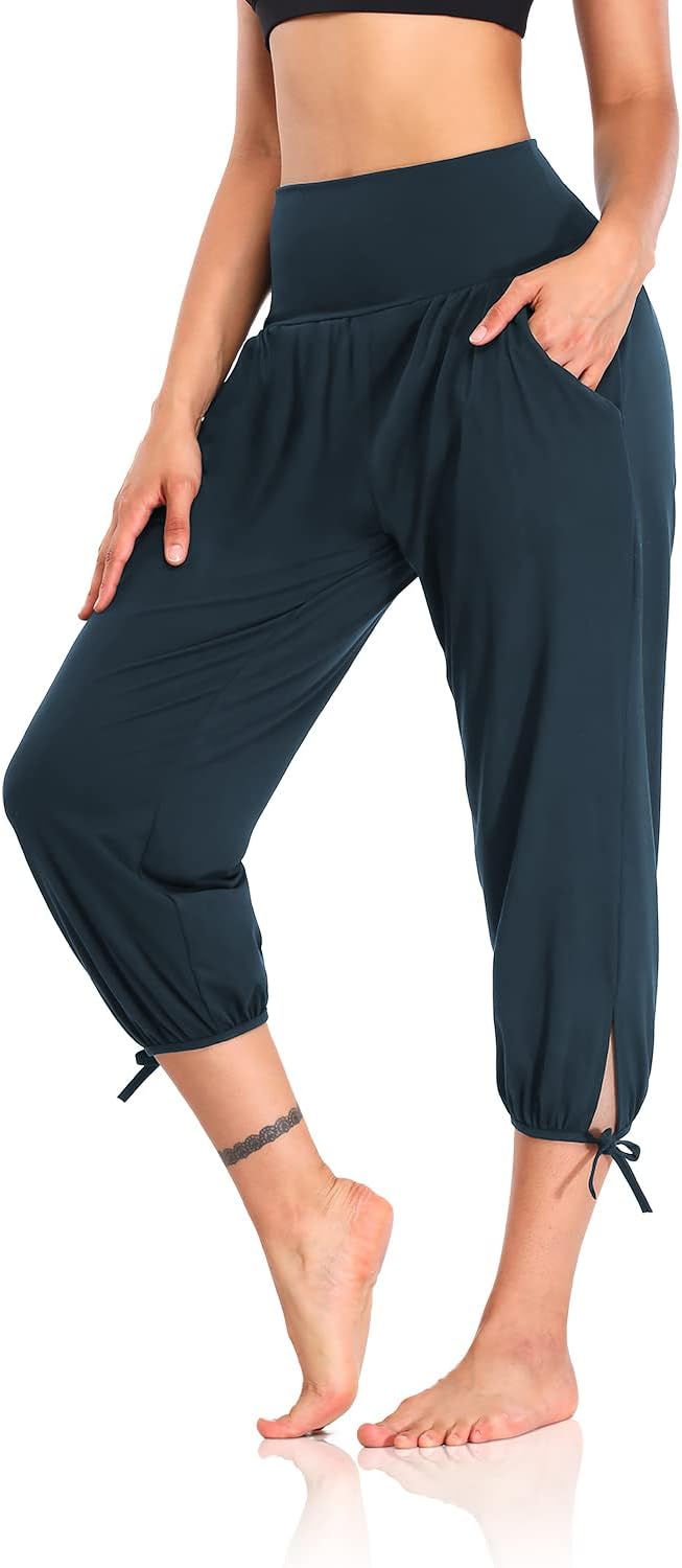 Elevate Your Comfort: Womens Capri Yoga Pants - Loose Fit Workout Joggers with Handy Pockets
