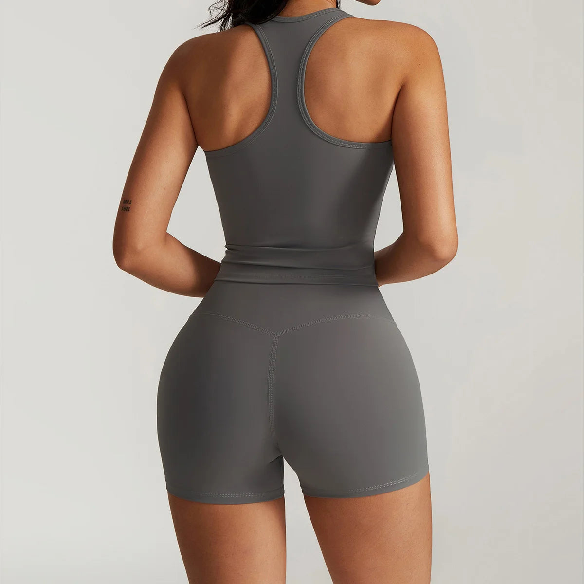 Elevate Your Workout with Our Stylish Women's Yoga Sets - Seamless 2-Piece Sportswear for Fitness & Comfort