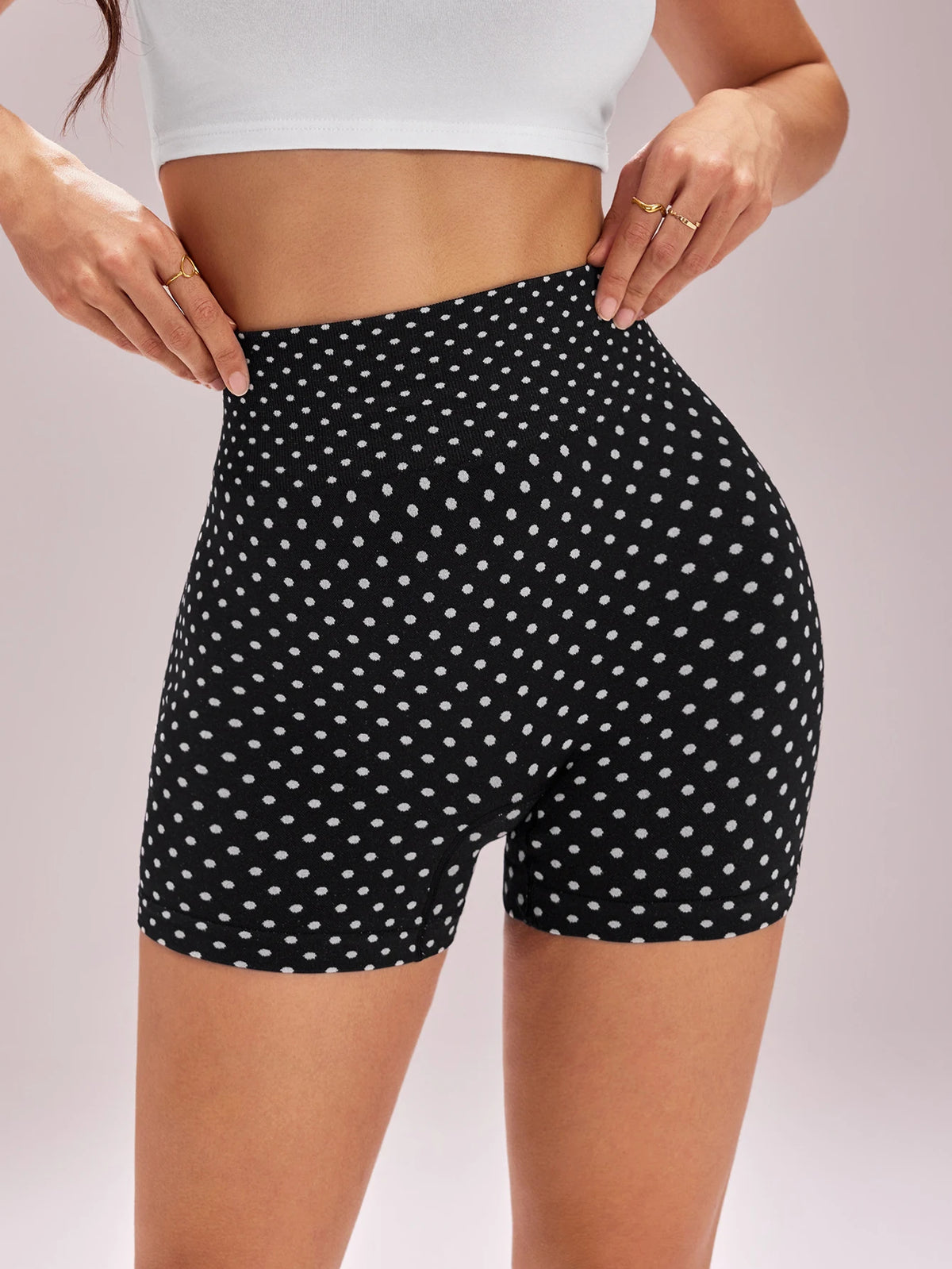 Elevate Your Workout with Women’s High Waist Yoga Shorts - Seamless, Butt-Lifting, and Perfect for Summer Activewear