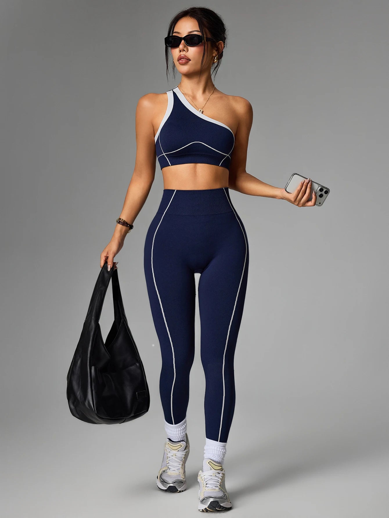 Elevate Your Workout with the 2-Piece Women’s Seamless Yoga Set - Stylish High-Waist Leggings & Sleeveless Crop Top for Ultimate Comfort and Performance